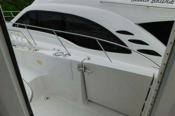 Carver 44 CPMY Yacht For Sale
