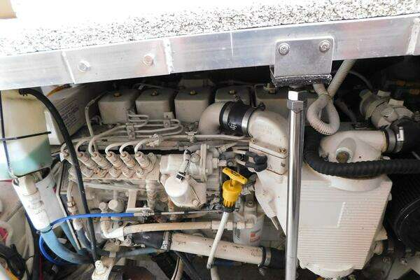 Carver 44 CPMY Yacht For Sale