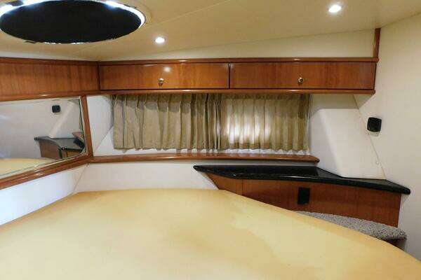 Carver 44 CPMY Yacht For Sale