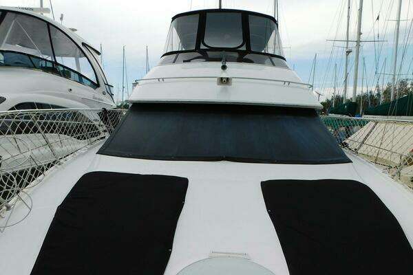 Carver 44 CPMY Yacht For Sale