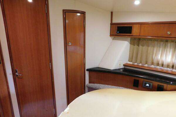 Carver 44 CPMY Yacht For Sale