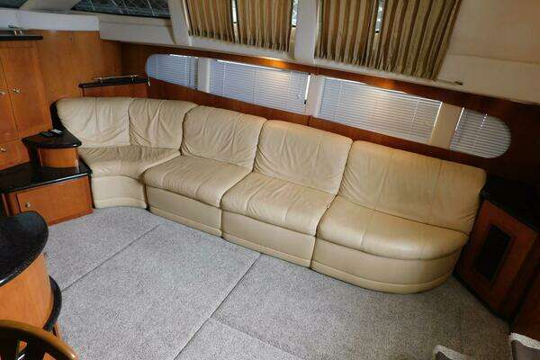 Carver 44 CPMY Yacht For Sale