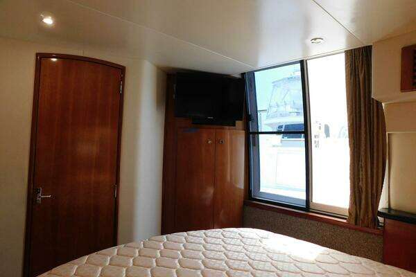 Carver 44 CPMY Yacht For Sale