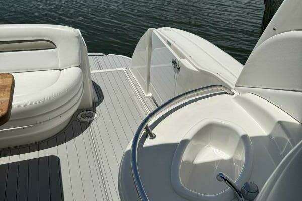 Photo of the 2007 Sea Ray 340 "SLAINTE"