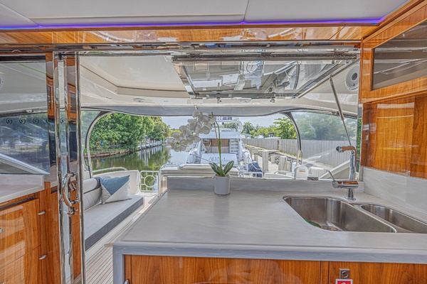 60ft Riviera Yacht For Sale