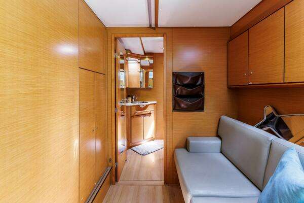 Lagoon 500 Yacht For Sale