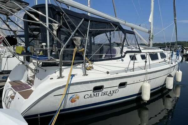 44-ft-Hunter-2005-44DS-CAMI ISLAND-Burlington Vermont United States yacht for sale