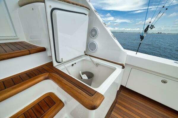 Viking Sky Bridge Yacht For Sale