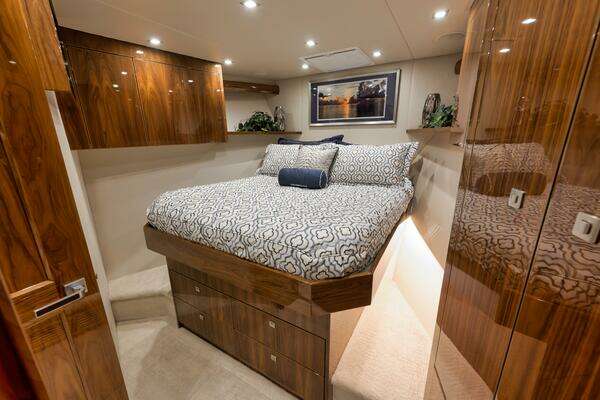 Viking Sky Bridge Yacht For Sale