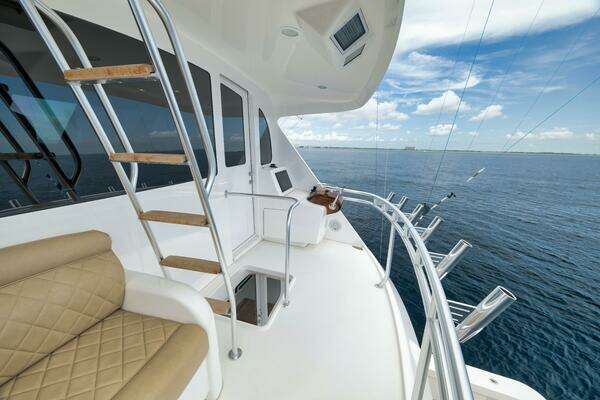 Viking Sky Bridge Yacht For Sale