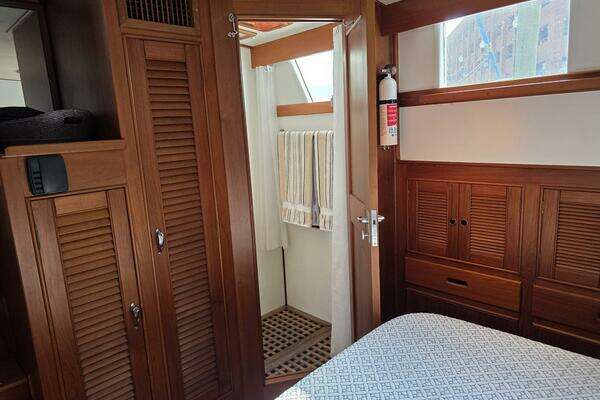 Grand Banks 42 Classic Yacht For Sale
