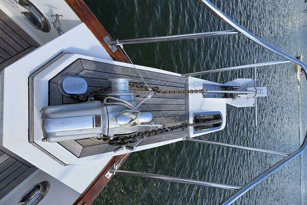 Grand Banks 42 Classic Yacht For Sale
