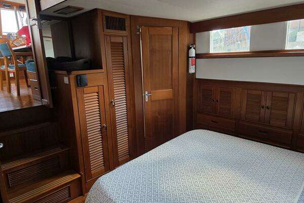 Grand Banks 42 Classic Yacht For Sale