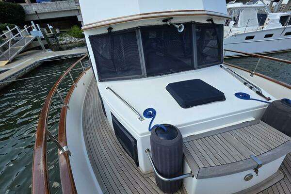 Grand Banks 42 Classic Yacht For Sale