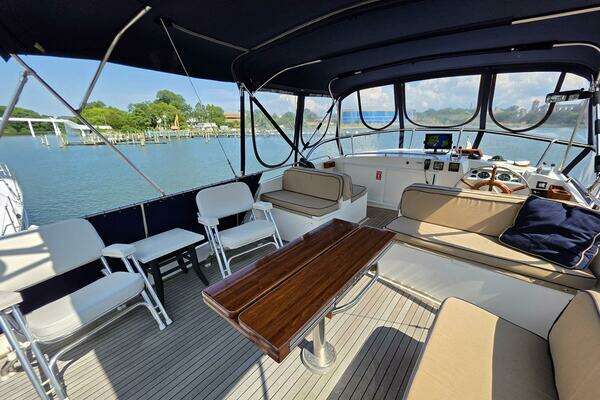 Grand Banks 42 Classic Yacht For Sale