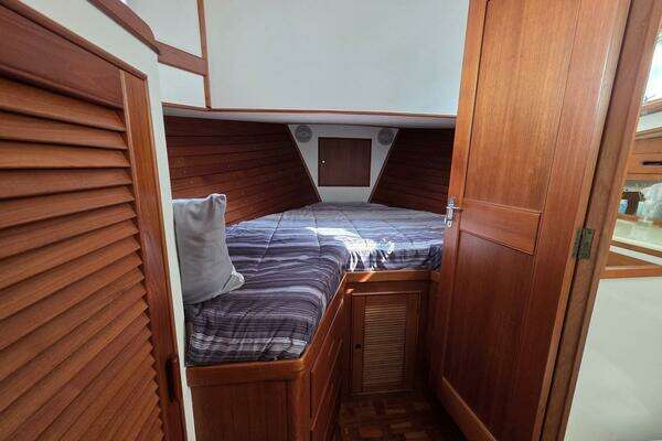 Grand Banks 42 Classic Yacht For Sale