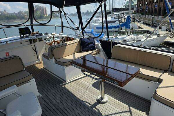 Grand Banks 42 Classic Yacht For Sale