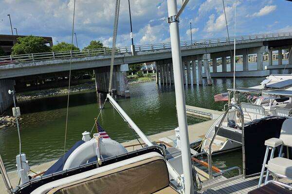 Grand Banks 42 Classic Yacht For Sale