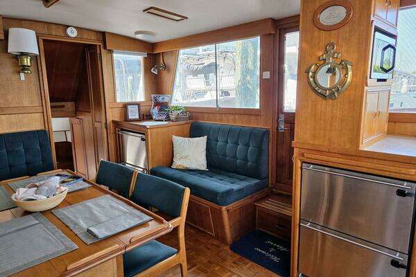 Grand Banks 42 Classic Yacht For Sale