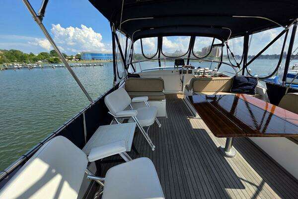 Grand Banks 42 Classic Yacht For Sale