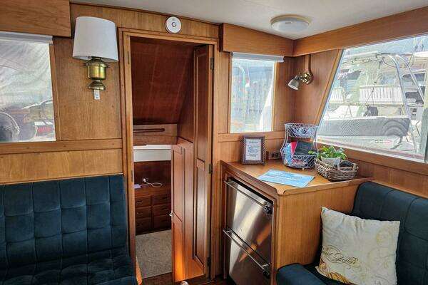Grand Banks 42 Classic Yacht For Sale