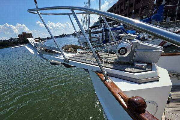 Grand Banks 42 Classic Yacht For Sale