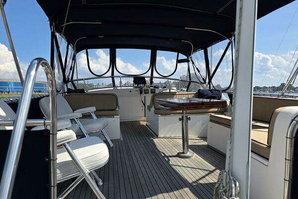 Grand Banks 42 Classic Yacht For Sale
