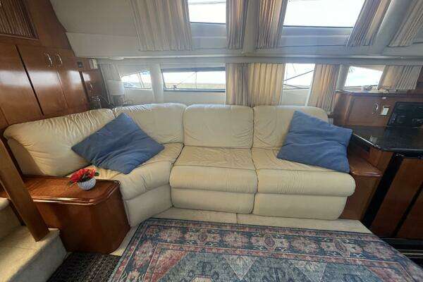 Carver 444 Cockpit Motor Yacht Yacht For Sale