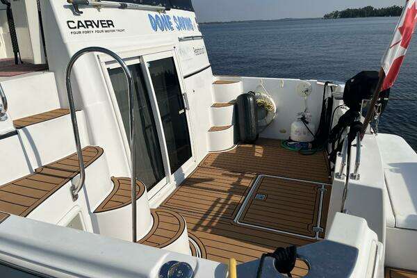 Carver 444 Cockpit Motor Yacht Yacht For Sale