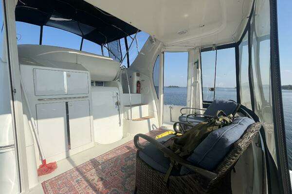 Carver 444 Cockpit Motor Yacht Yacht For Sale