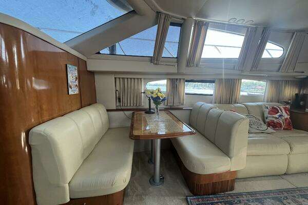 Carver 444 Cockpit Motor Yacht Yacht For Sale