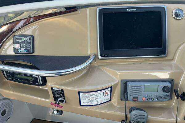 Carver 444 Cockpit Motor Yacht Yacht For Sale
