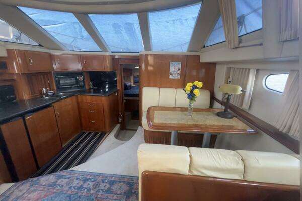Carver 444 Cockpit Motor Yacht Yacht For Sale