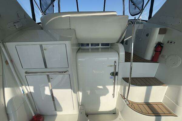 Carver 444 Cockpit Motor Yacht Yacht For Sale