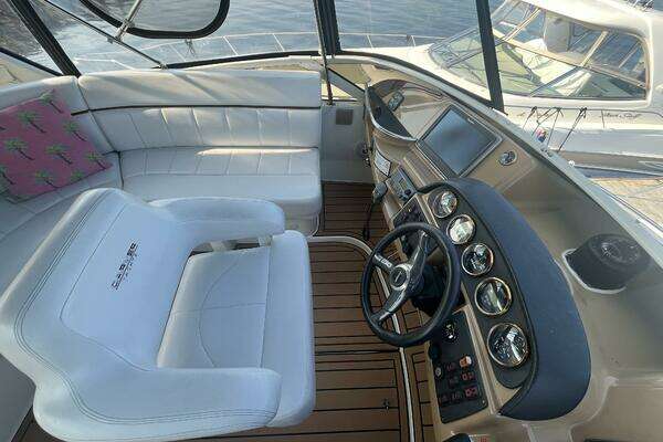 Carver 444 Cockpit Motor Yacht Yacht For Sale