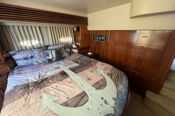 Carver 444 Cockpit Motor Yacht Yacht For Sale