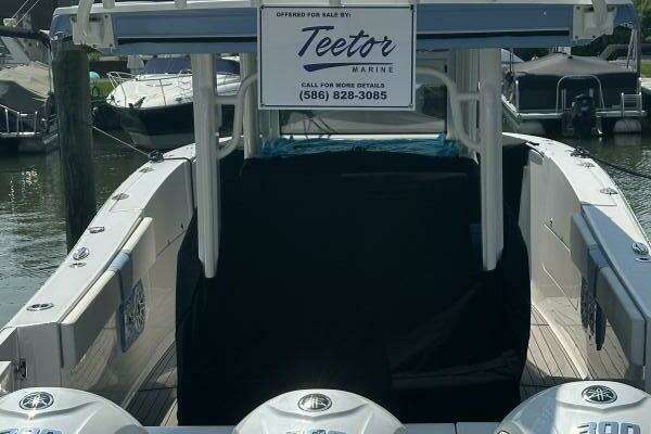 Robalo R360 Yacht For Sale