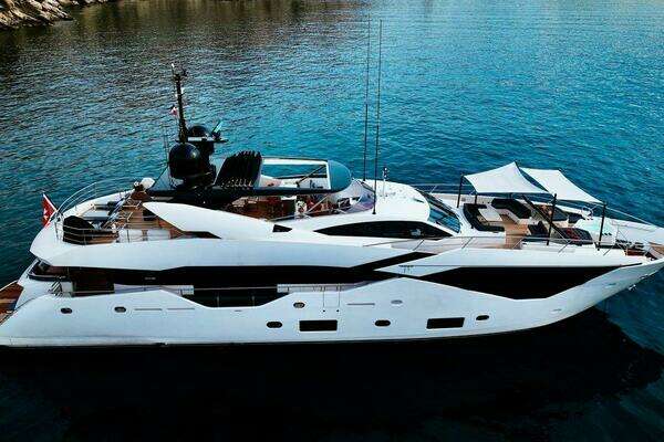115-ft-Sunseeker-2016-116-SURVIROR 2 Olbia  Italy  yacht for sale