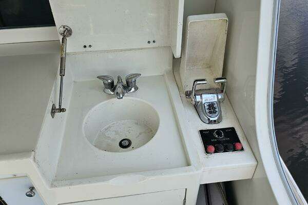 Jefferson 60 Marquessa MY Yacht For Sale