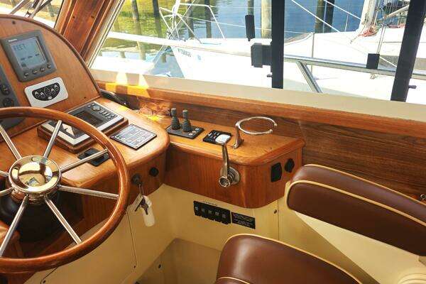 Legacy Yachts Legacy 32 Yacht For Sale