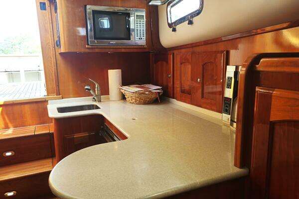 Legacy Yachts Legacy 32 Yacht For Sale