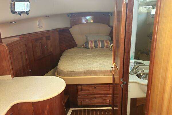 Legacy Yachts Legacy 32 Yacht For Sale