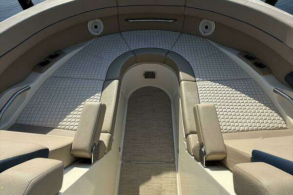Chris-Craft  Yacht For Sale