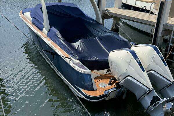Chris-Craft  Yacht For Sale