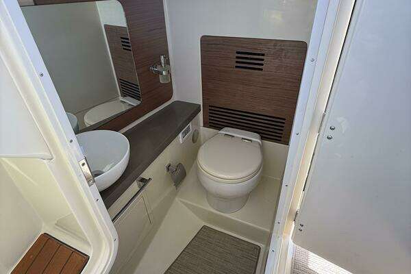 Chris-Craft  Yacht For Sale