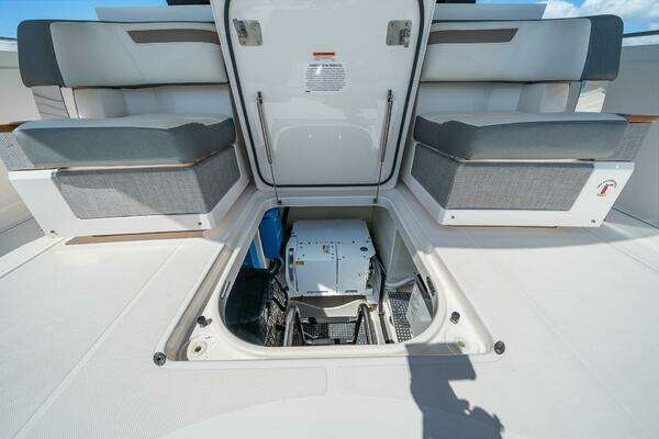 Tiara Yachts 38 LS Yacht For Sale