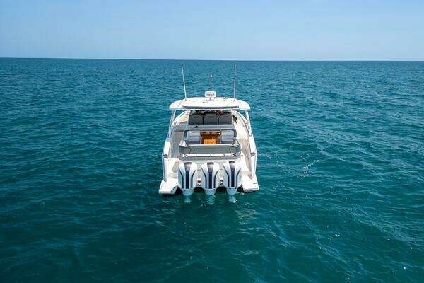Tiara Yachts 38 LS Yacht For Sale