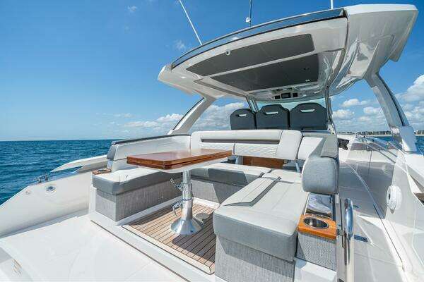 Tiara Yachts 38 LS Yacht For Sale