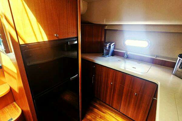 Tiara Yachts 4300 Sovran Yacht For Sale