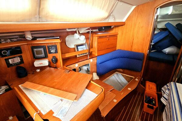 37ft Jeanneau Yacht For Sale 37ft Jeanneau Yacht For Sale